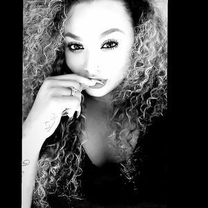 Meet your Posher, Diana